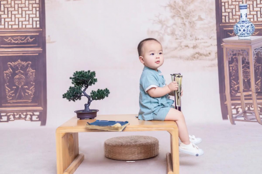 青海孕妇肚子上的黑线